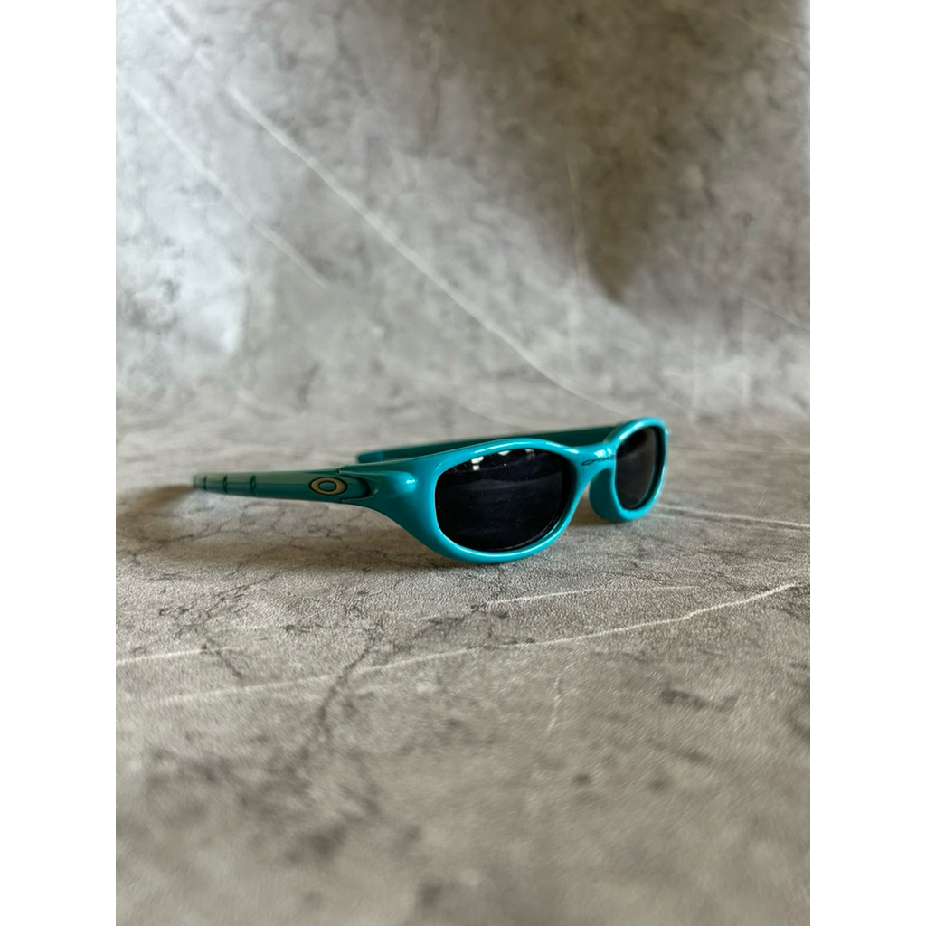 PRELOVED OAKLEY FOUR S SUNGLASSES Y2K VINTAGE STYLE