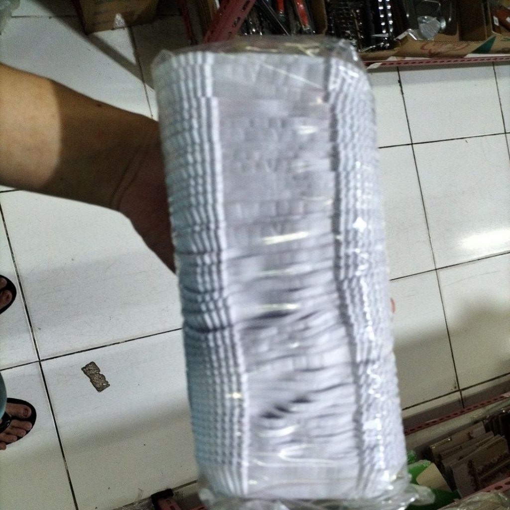 

oval medium lily isi 1000 lembar