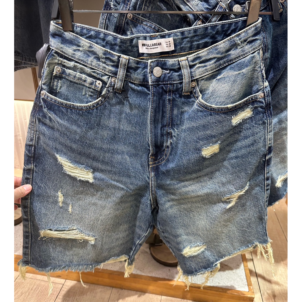 Jeans Pendek Robek Ripped Pria Cowok Pull&Bear