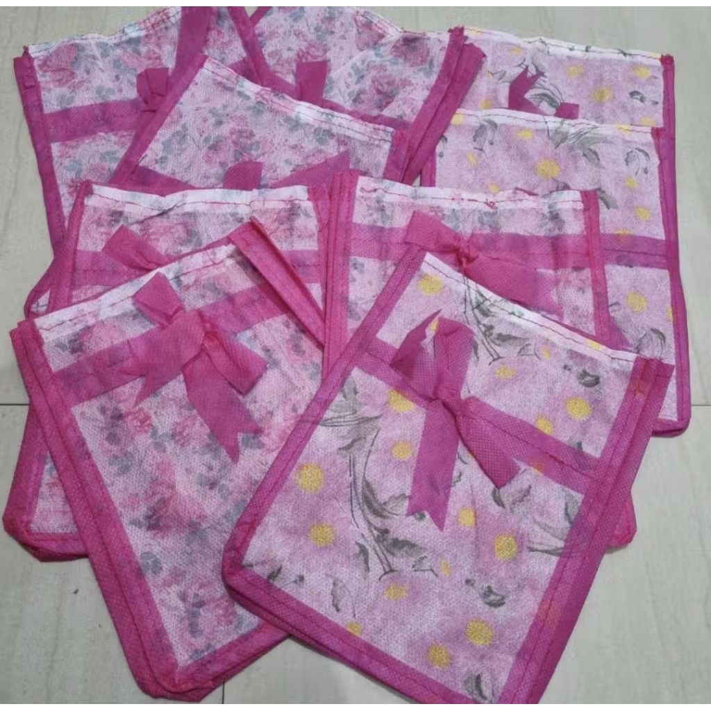 

TAS SERBA GUNA SPUNBOND TEBAL 75GSM HARGA PER 10PCS