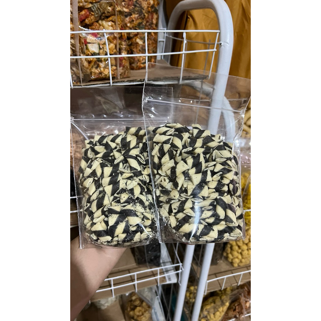 

WAFER VANILLA CREAM 250gr|ISTANA JAJANAN BANJARMASIN