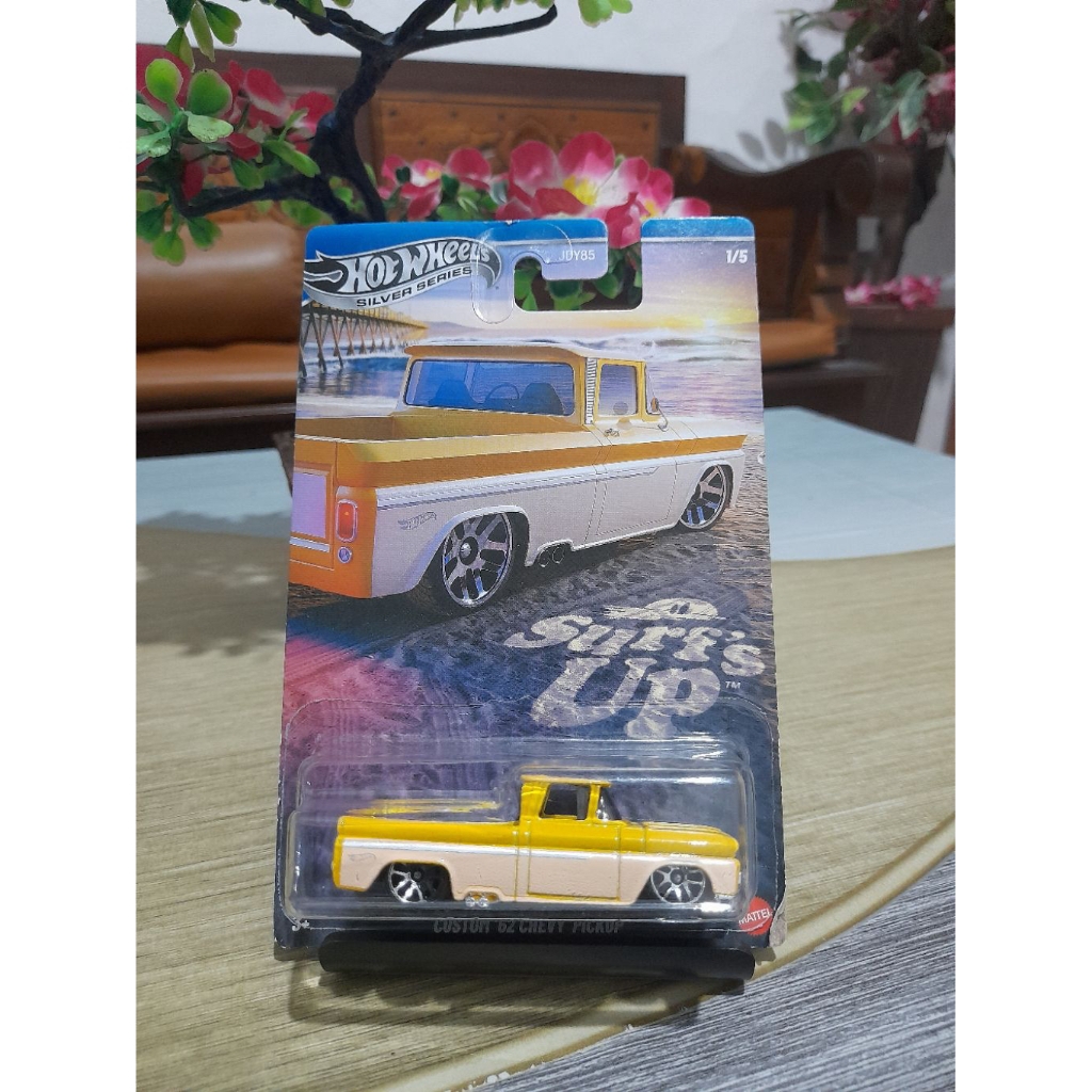 Hotwheels Surf's Up Custom '62 Chevy Pick up