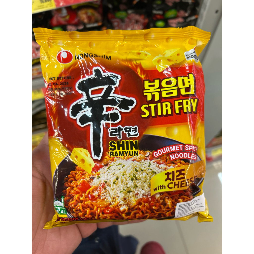 

Nongshim Shin Ramyun cheese stir fry 136gr