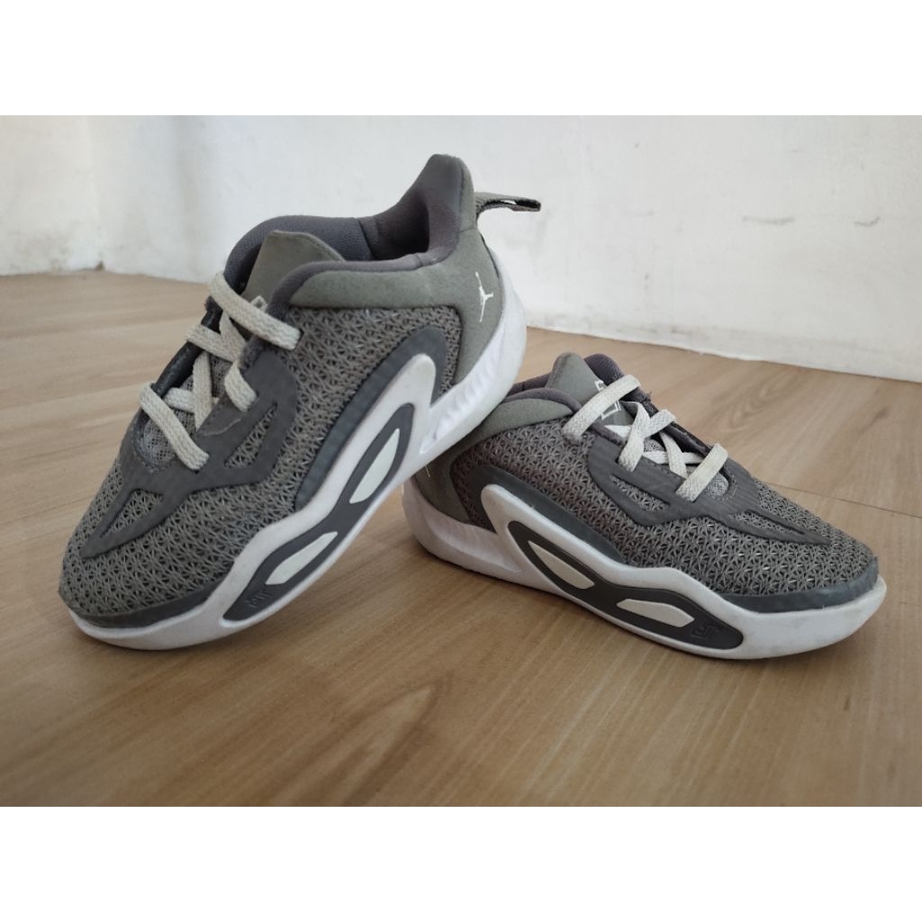 [PRELOVED] Original Nike Baby Air Jordan size 25