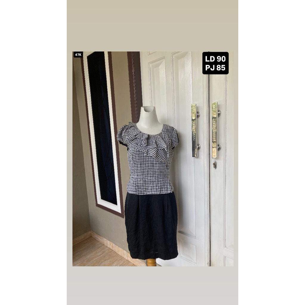 11. Dress lengan pendek, sleeveless/tali satu