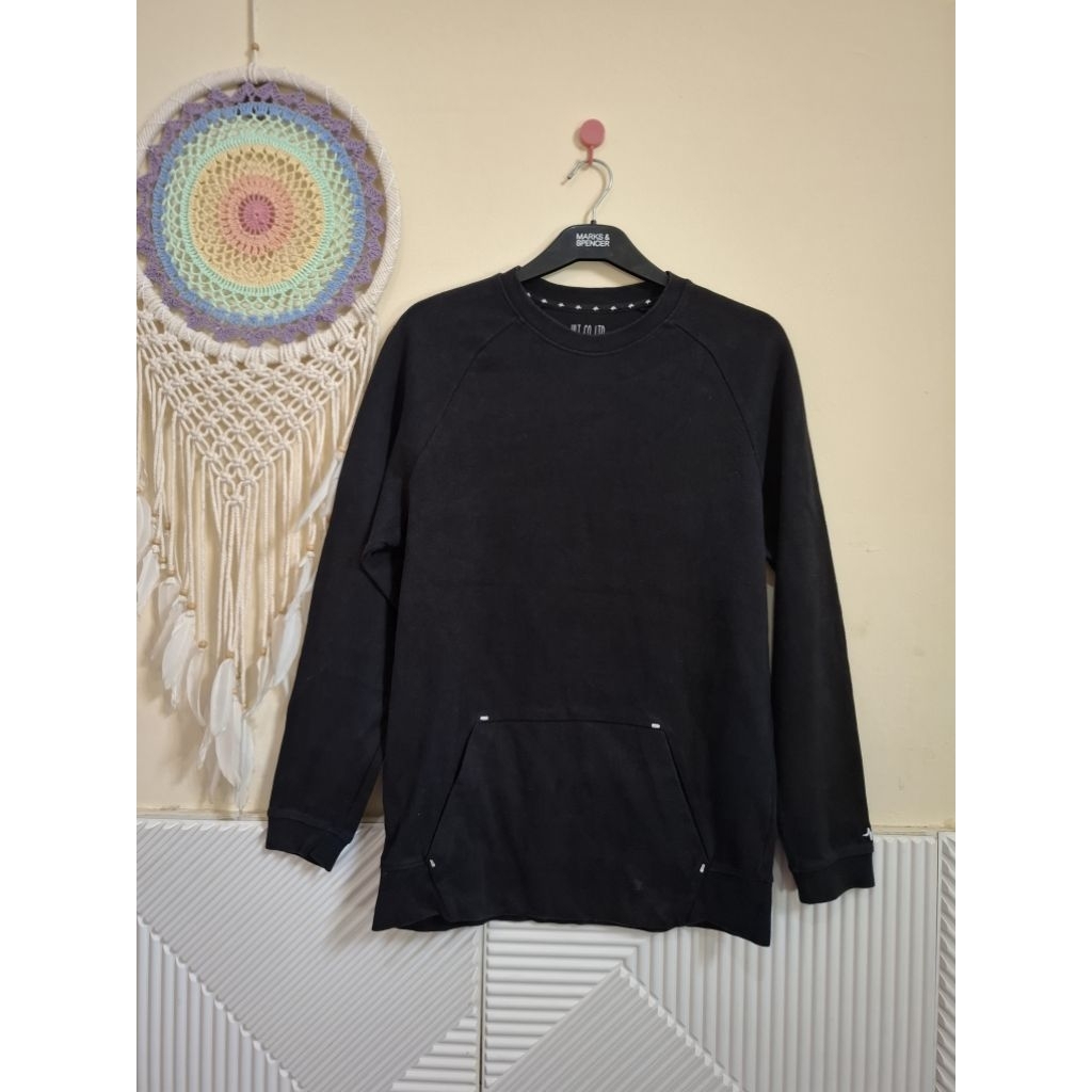 crewneck hitam preloved