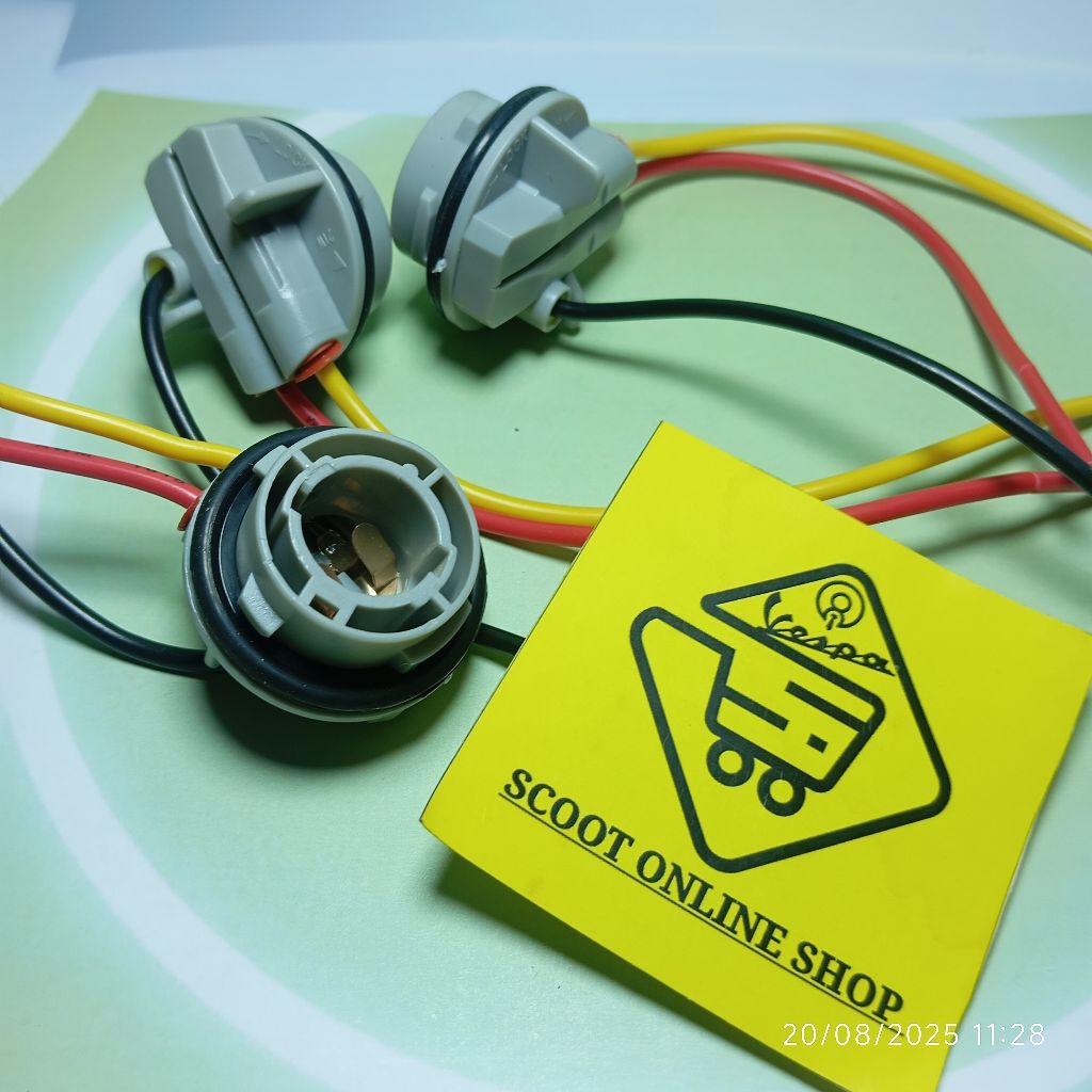 Soket Lampu Belakang Vespa Matic LX S LXV
