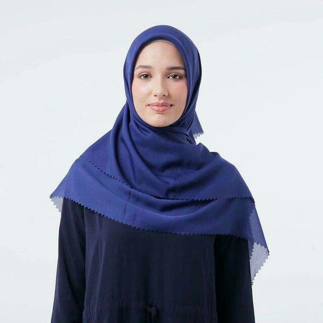 Zoya Hijab Kerudung Segi Empat Polos Wave Scarf - Fatin Shidqia For Zoya