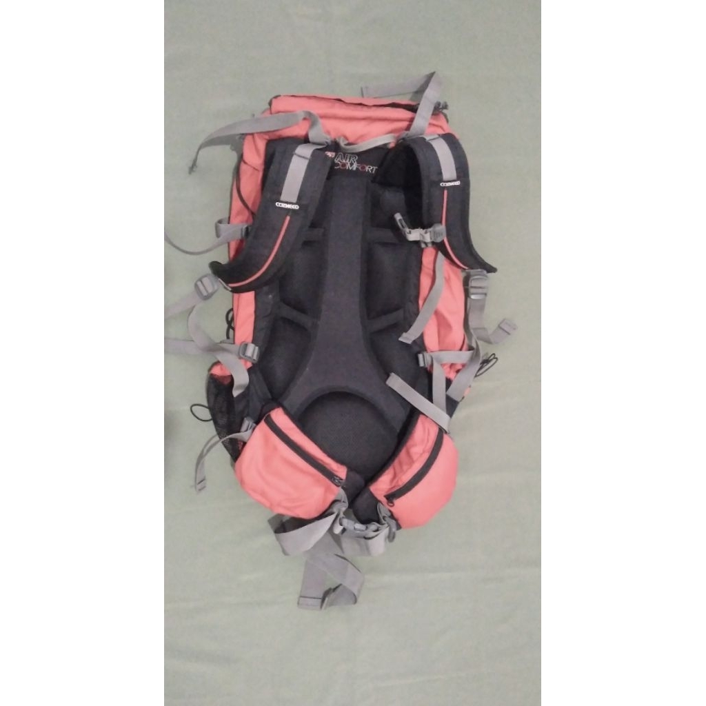 Tas Carrier COZMEED GIGAN 40L (Barang Second)