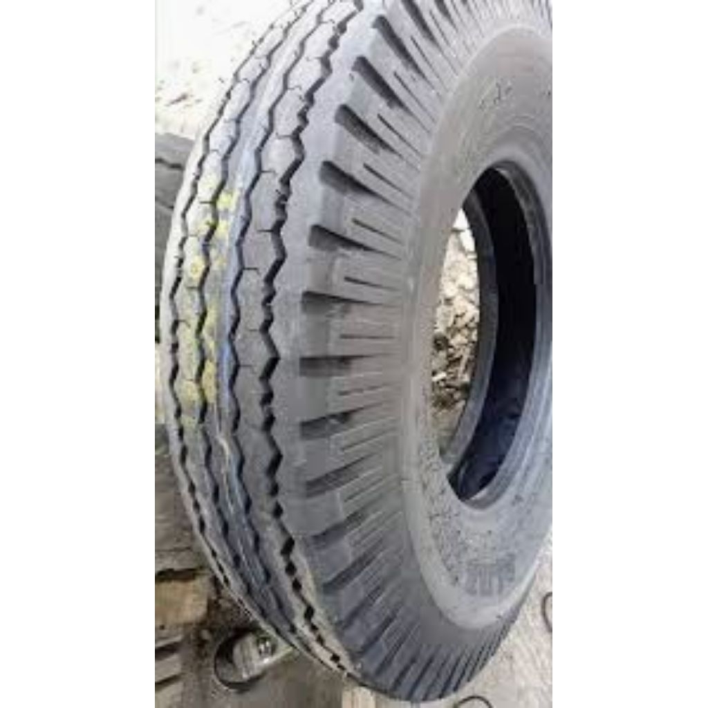 Ban luar mobil vulkanisir ukuran 700-16 ragi cacing