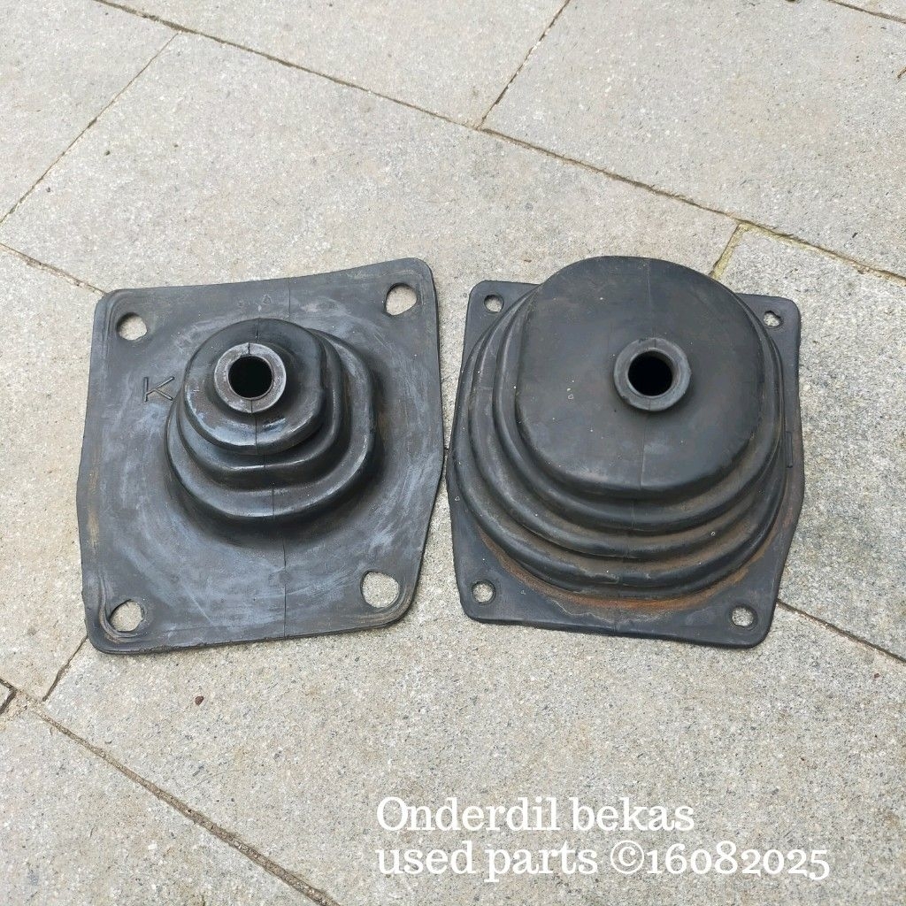 karet boot shifter Toyota Corolla ke30 tahun 1976