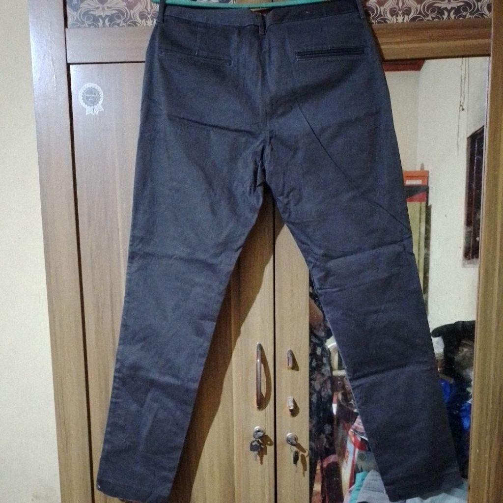 Preloved Celana Wanita Valino Original Size 29