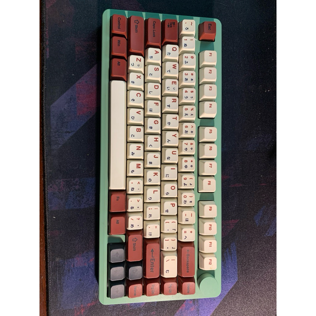 BAREBONE Leobog Hi 8