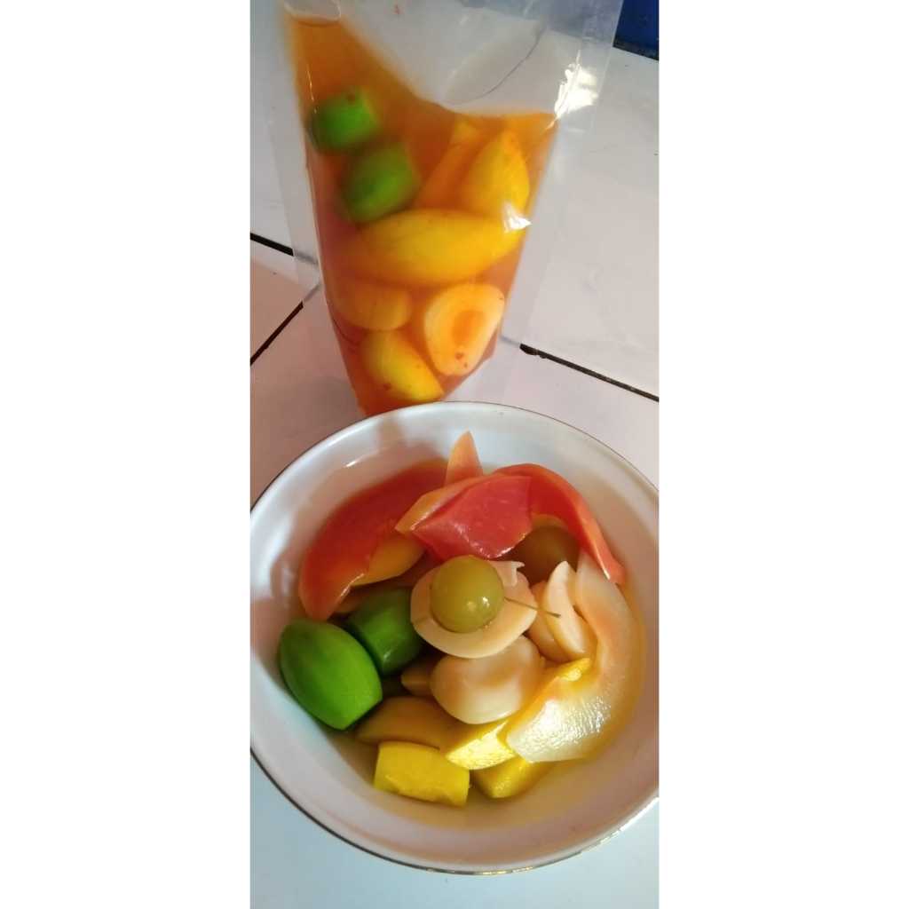

Manisan buah mix/campur berbagai macam buah-buahan pinanggih sari asinan buah manisan khas cianjur
