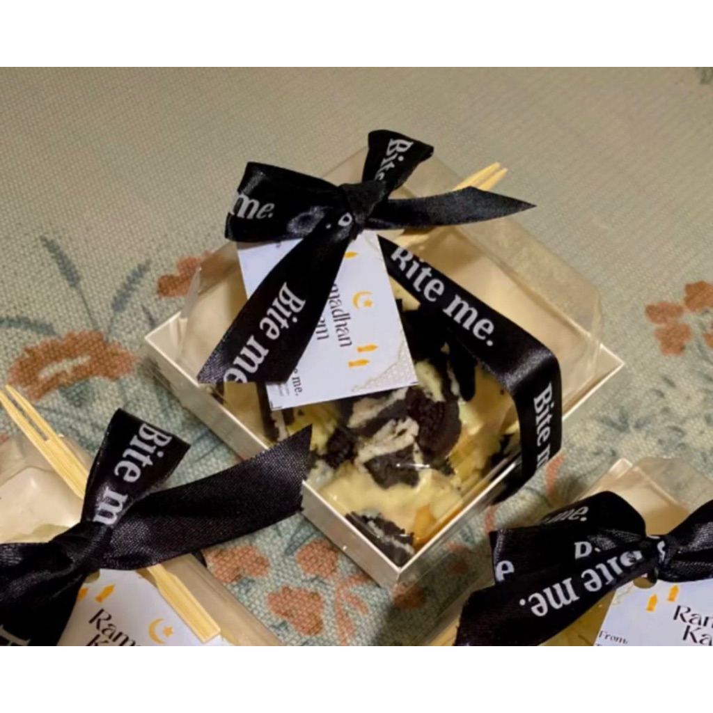 

Regular gift package donat isi 1