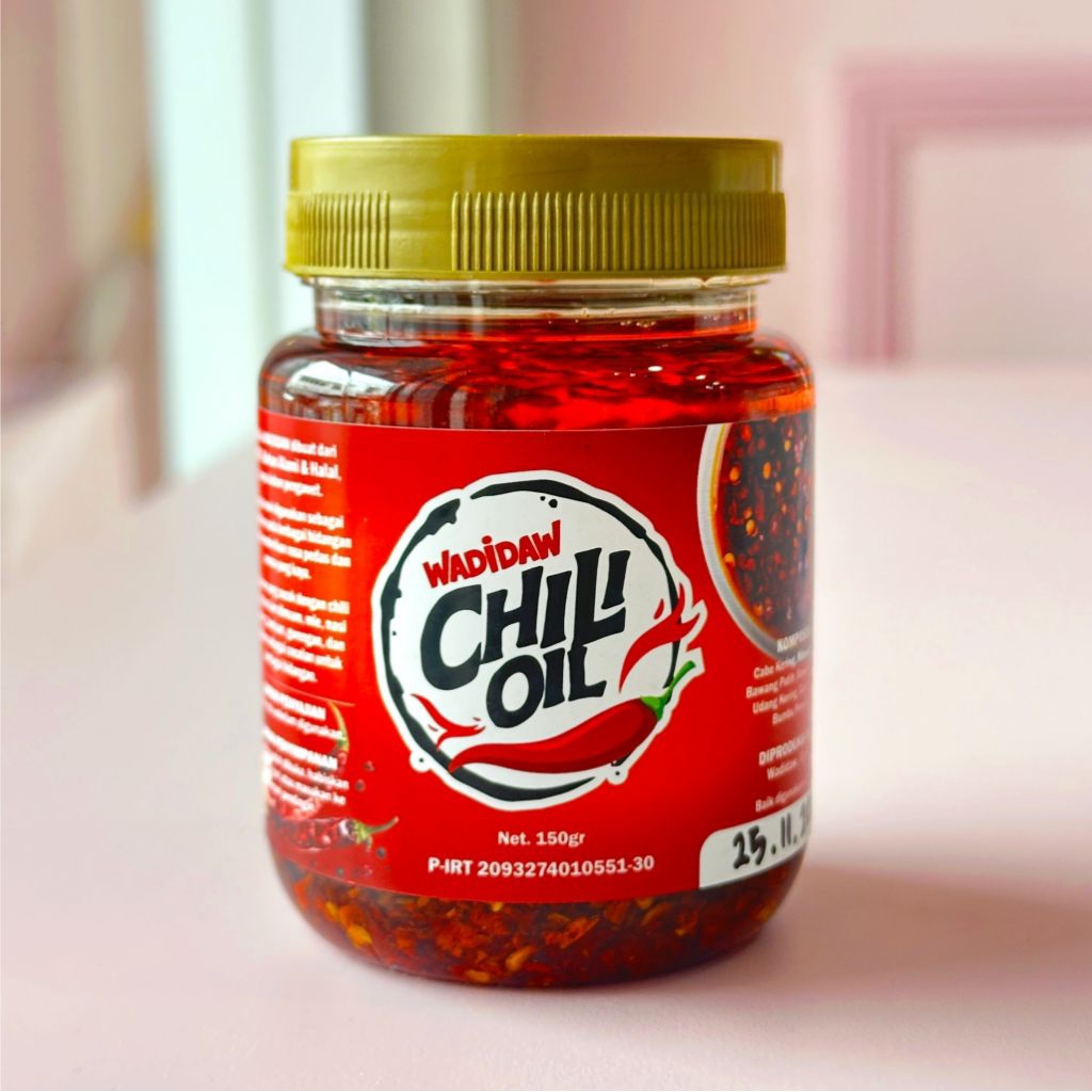 

WADIDAW CHILI OIL / MINYAK CABAI 100%HALAL cocok utk dimsum, mie, nasi goreng, tumisan, gorengan, dll