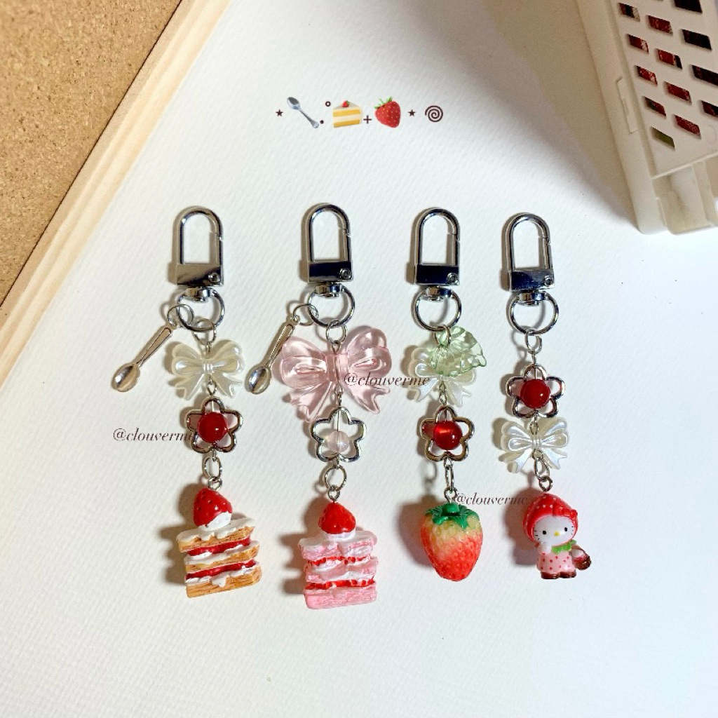 strawberry shortcake keychain by clouverme