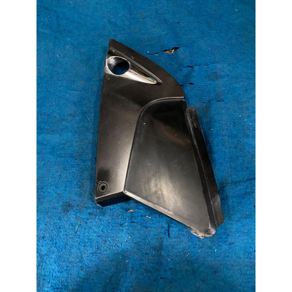 Cover tutup bok doff aki kiri honda tiger revo original