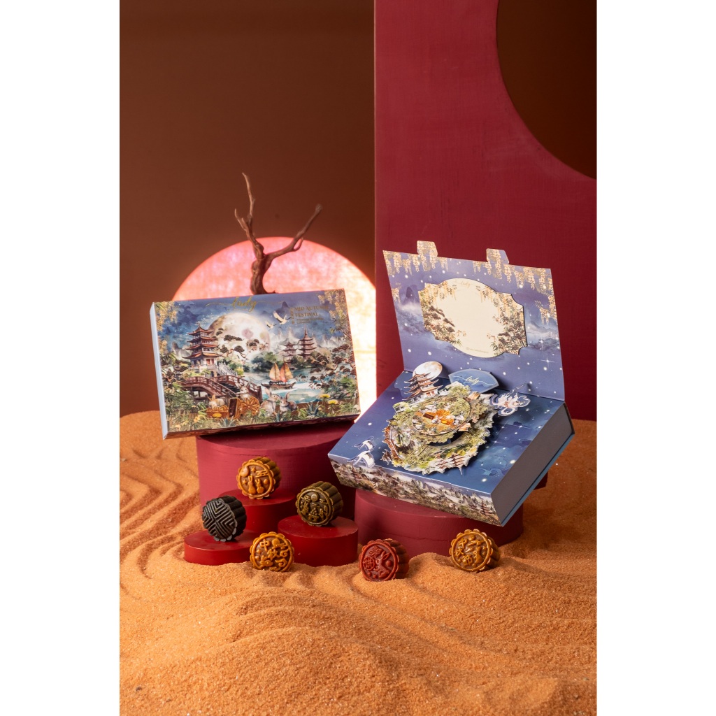 

Lady la Boulangere Premium Traditional Baby Mooncake Box of 6