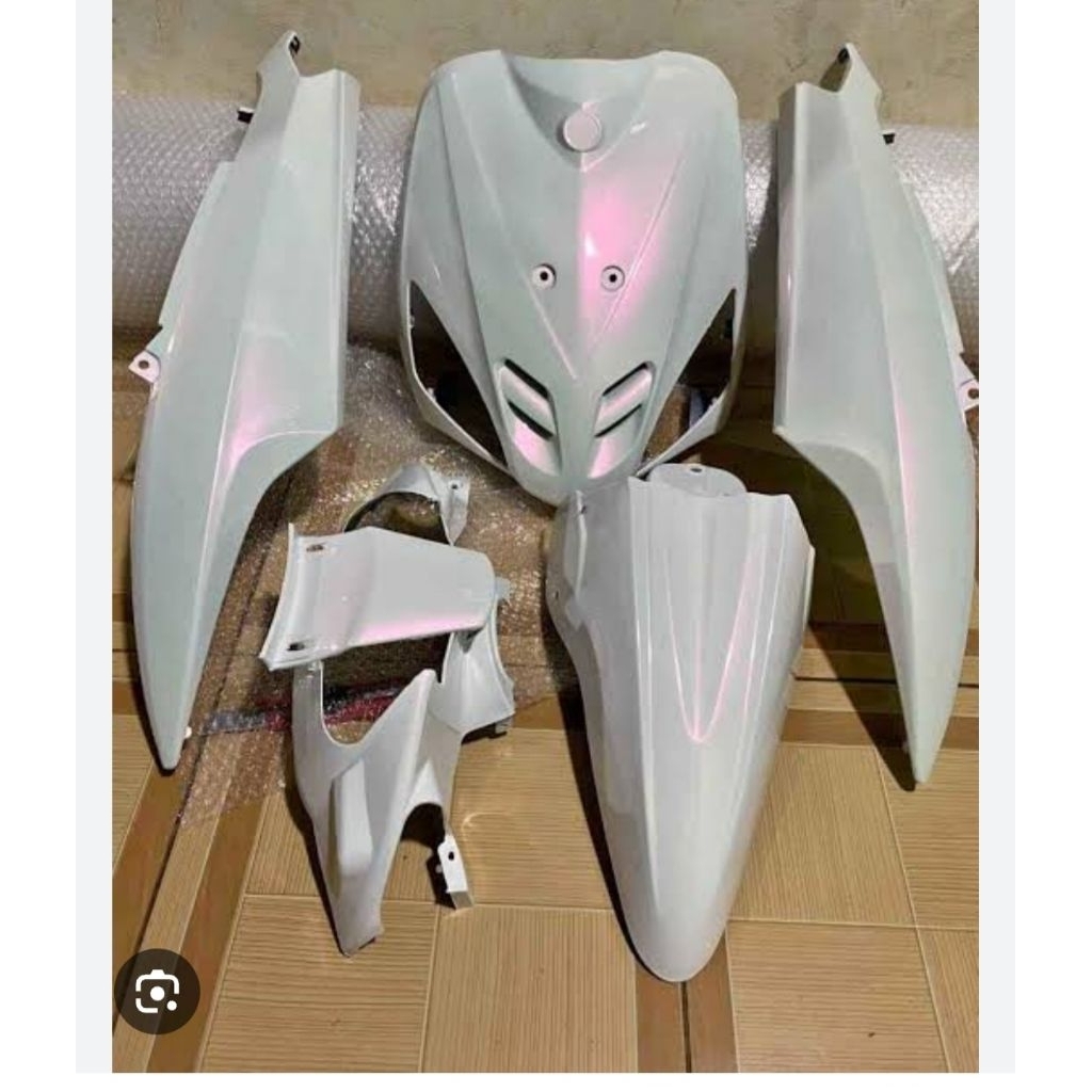 Cover Body mio lama sporty putih lembayung