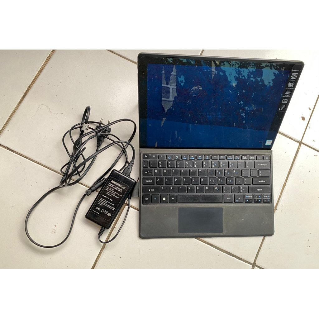 Laptop Acer Switch Alpha 12