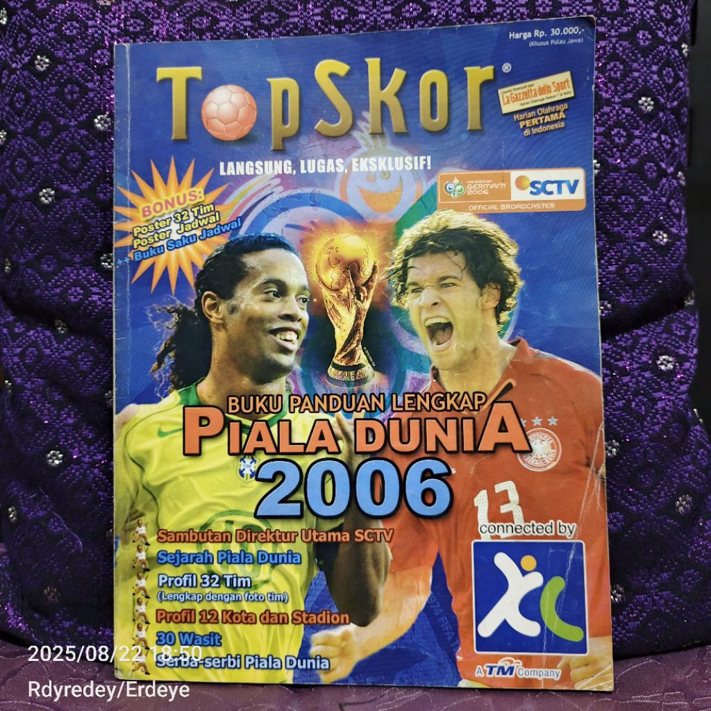 Majalah Top Skor Buku Panduan Piala Dunia 2006