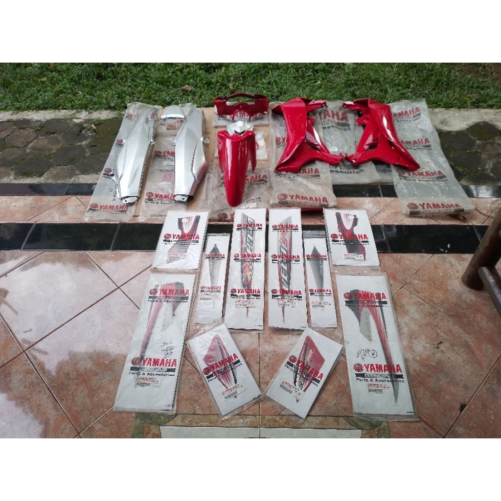 Body Halus Fullset Set Striping Yamaha Vega R New Merah Silver 2006 Original YGP NOS