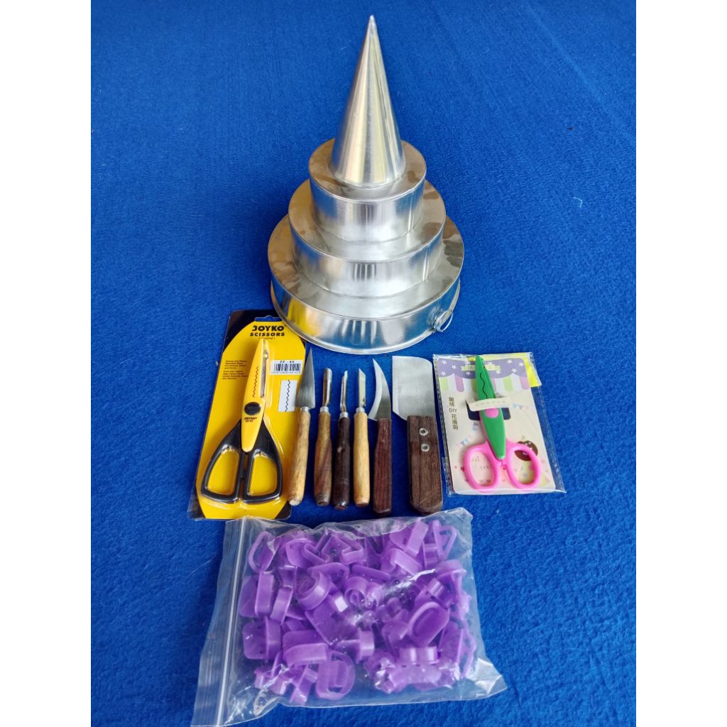 

PERALATAN TUMPENG N GARNIS