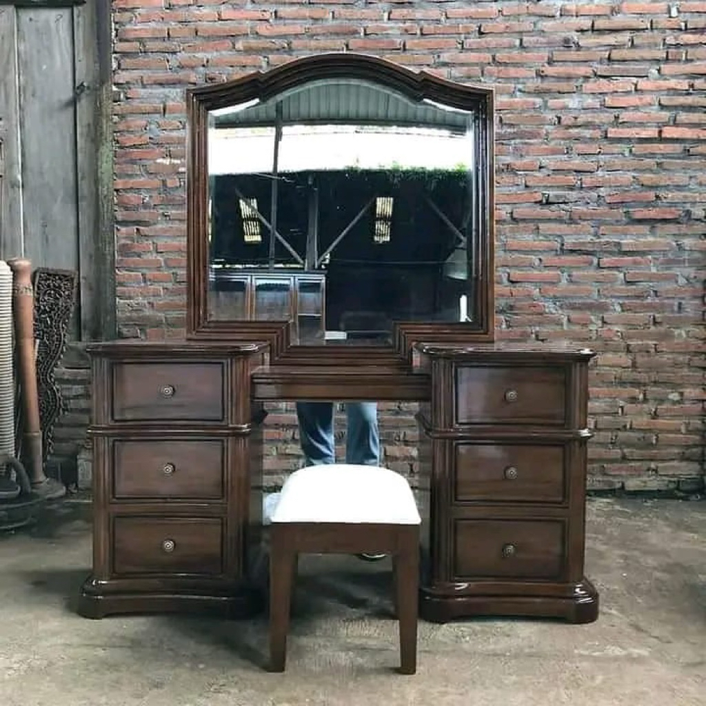 MEJA RIAS JATI JEPARA MEJA RIAS MINIMALIS