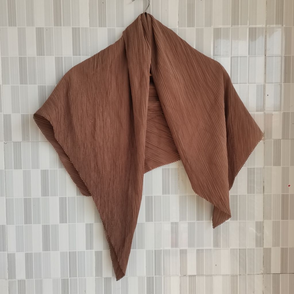 A262. KAIN KRUDUNG POLOS WARNA COKLAT   PRELOVED