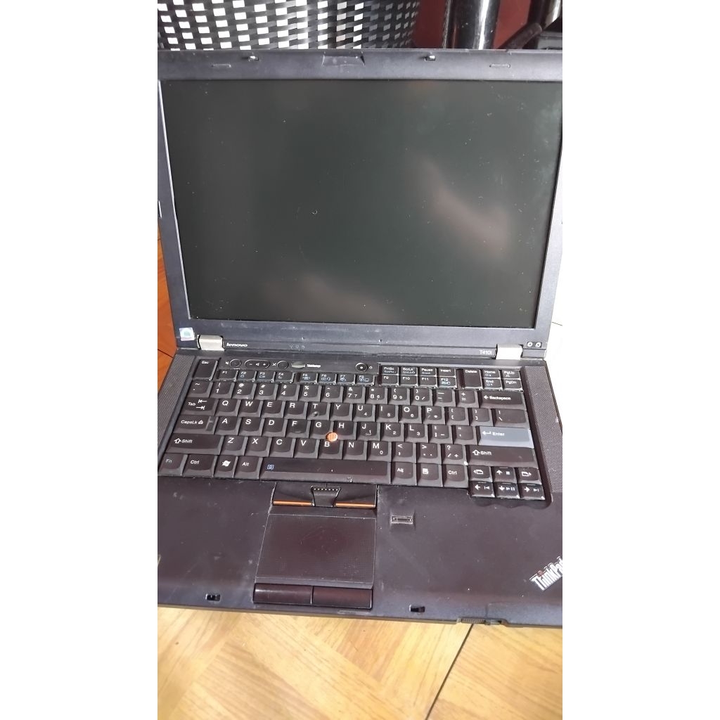 Laptop Lenovo Thinkpad T410i, secon, ori, normal, I5 ram 6gb HDD 320 gb, layar bening
