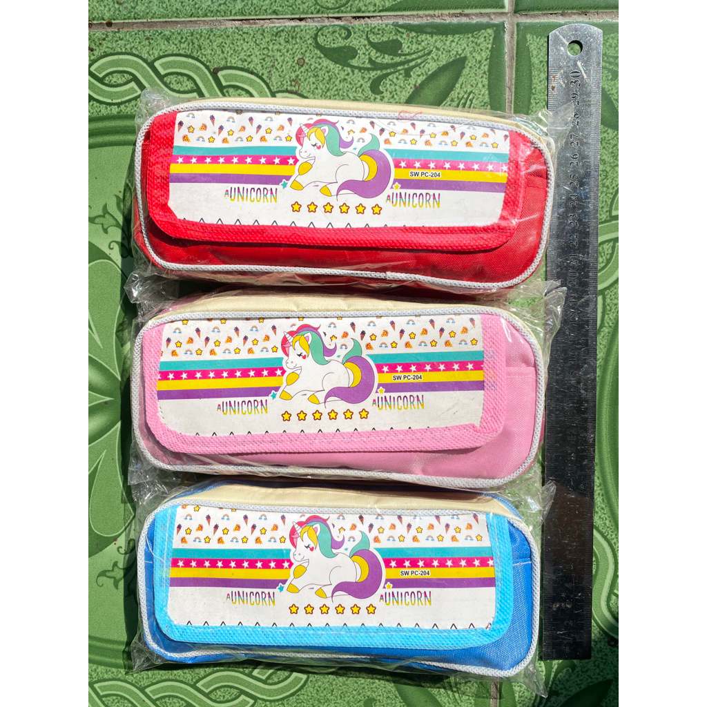 

ACC tempat pensil / kotak pensil /desgrep karakter kain resleting anak kuda pony