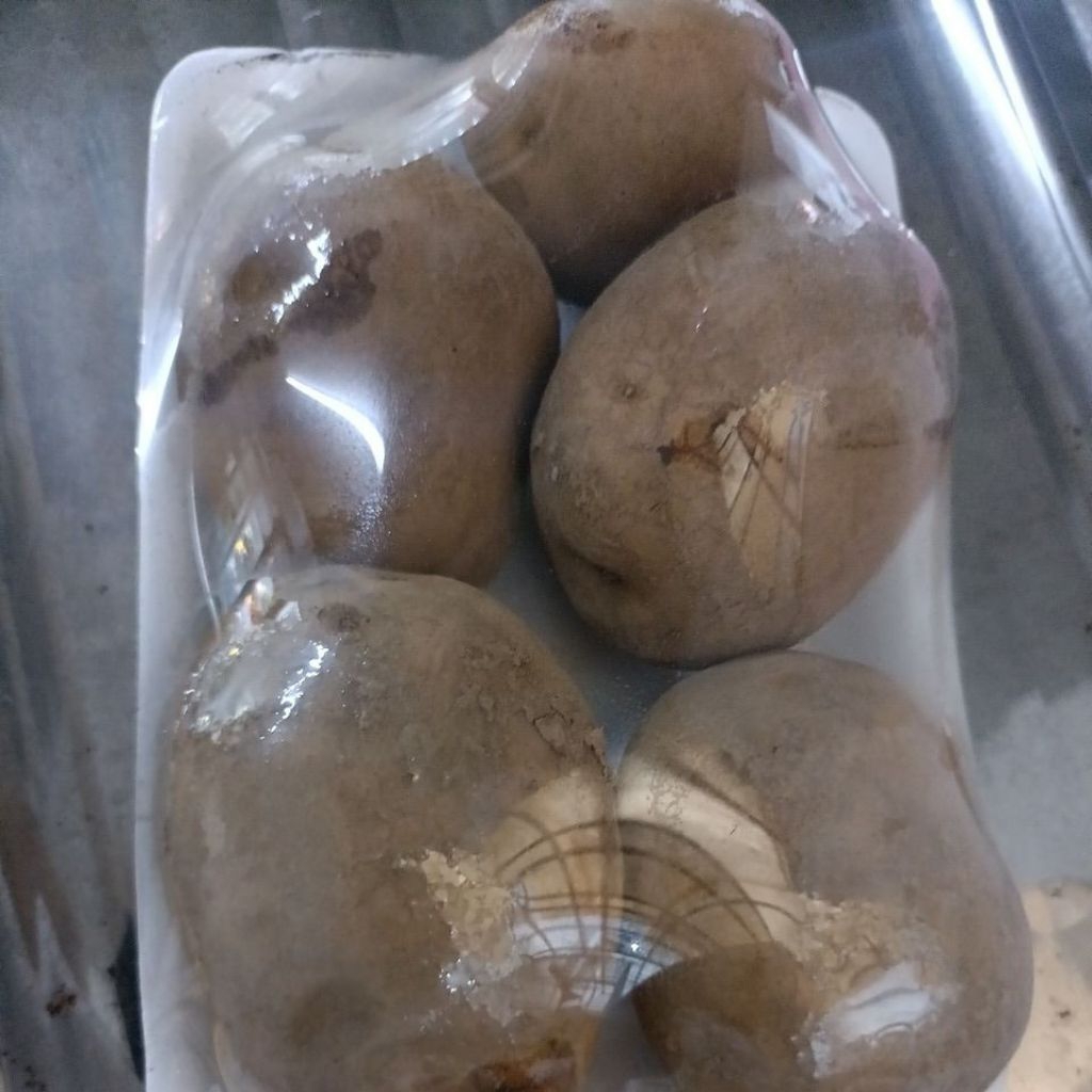 

kentang isi 5 pcs berat sekitar 700-800gram