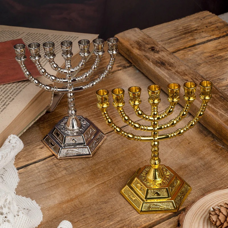 Menorah Hanukkah Kaki Dian Pelita Souvenir Rohani Profetik