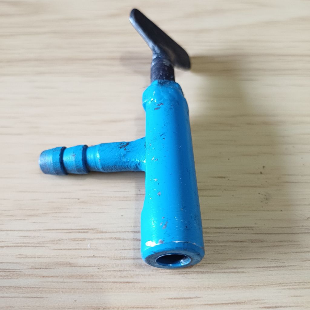 Cop pompa pengisi angin ban