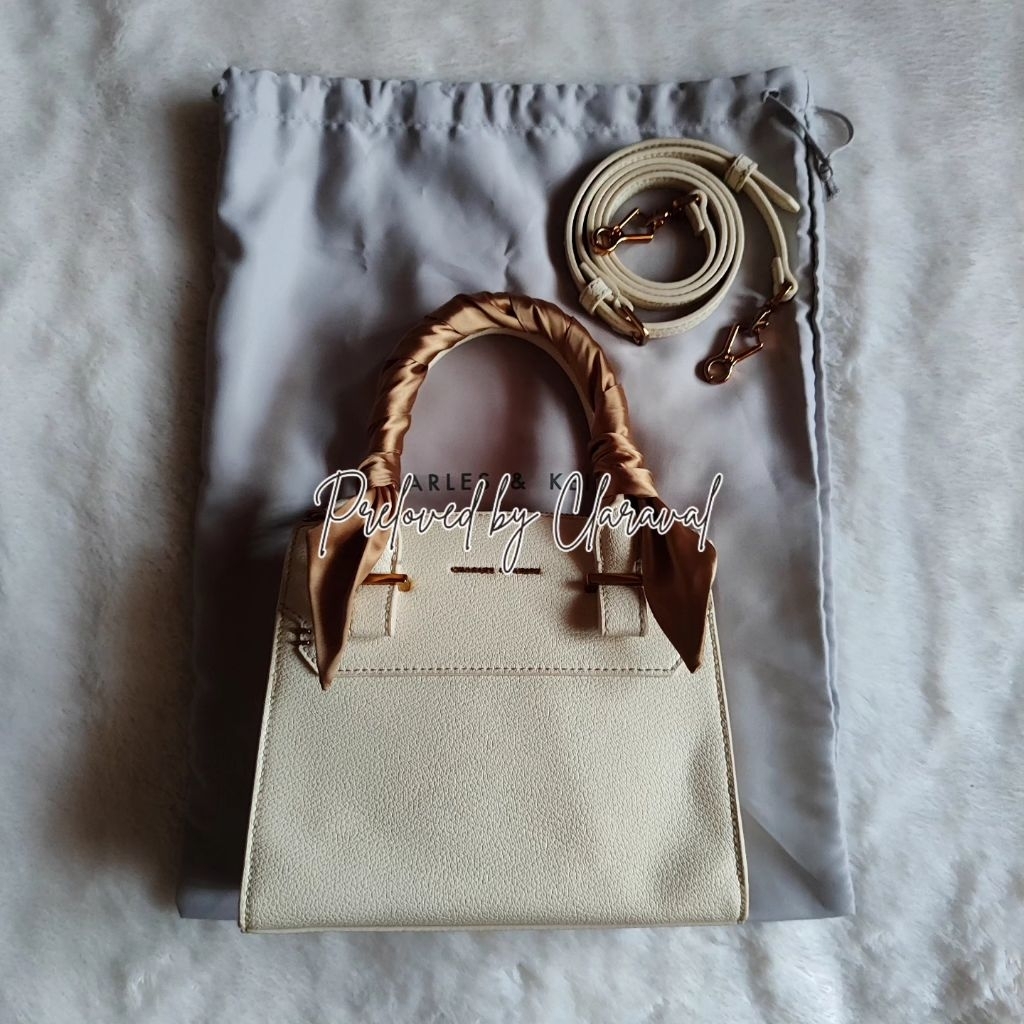 Preloved Tas Charles & Keith Satin Scarf Top Handle Bag Preloved / Tas Charles and Keith Preloved Or