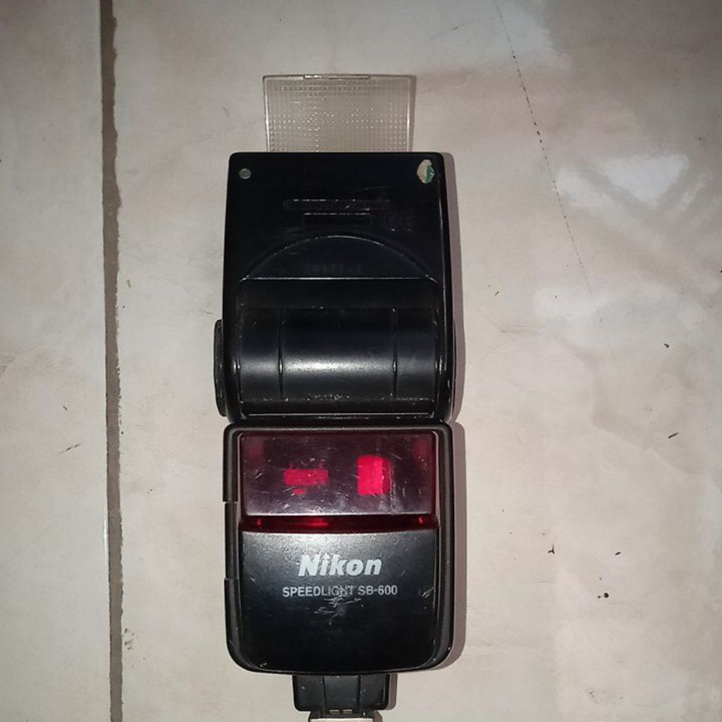 Nikon speedlight sb-600