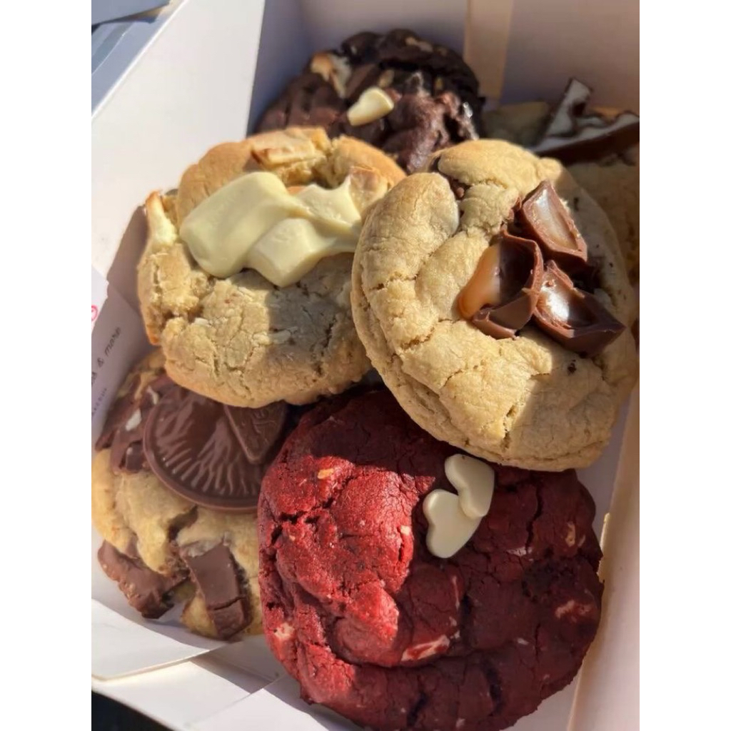 

cookies chocochips / red velvet cheese