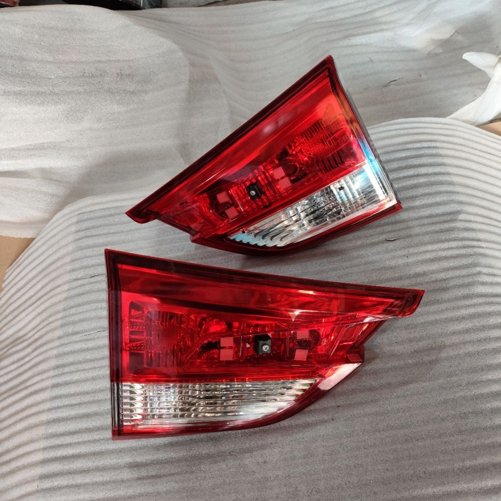 Lampu Reflektor Bagasi Wuling Confero S Wuling Confero DB original