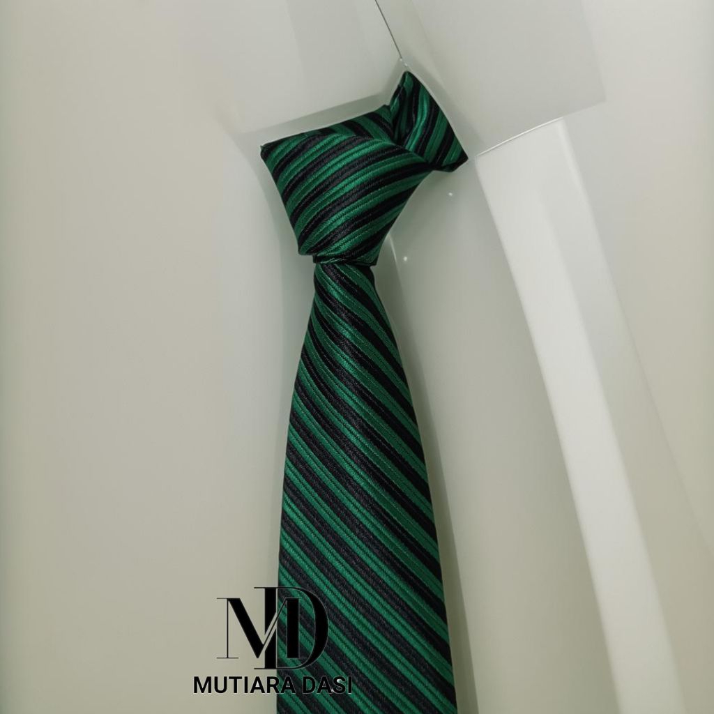 Dasi Instan Pria Dasi Siap Pakai Dasi Verclo Motif Garis Tebal Hijau