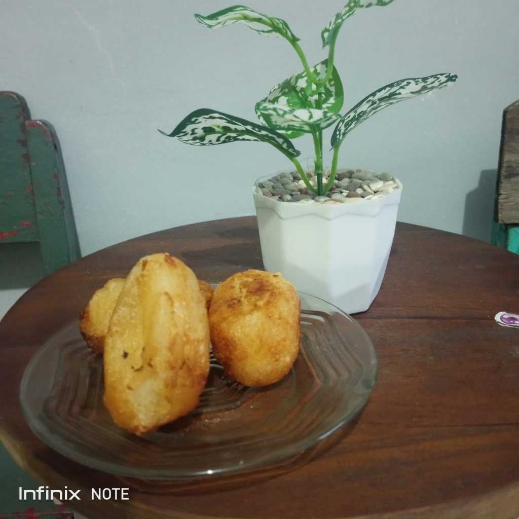 

ketela isi gula pasir beku ( cotot/gemblong/gethuk ) siap goreng