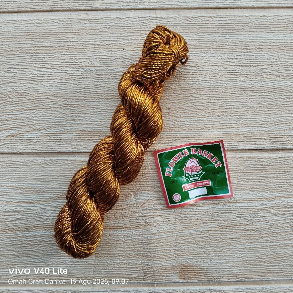 

Tali Souvenir Warna Emas