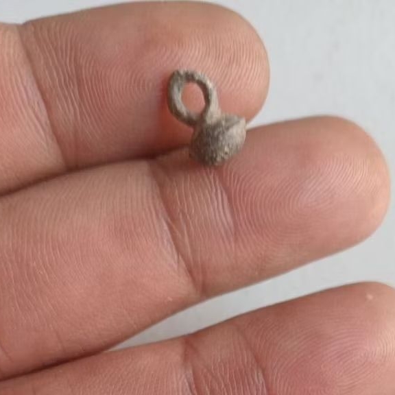 bandul mungil kabudan temuan sungai