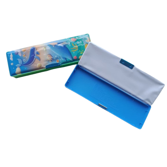 

(1 PCS) TEMPAT PENSIL / KOTAK PENSIL MAGNET KARAKTER 2 SISI MURAH (PC-SQ 1230)