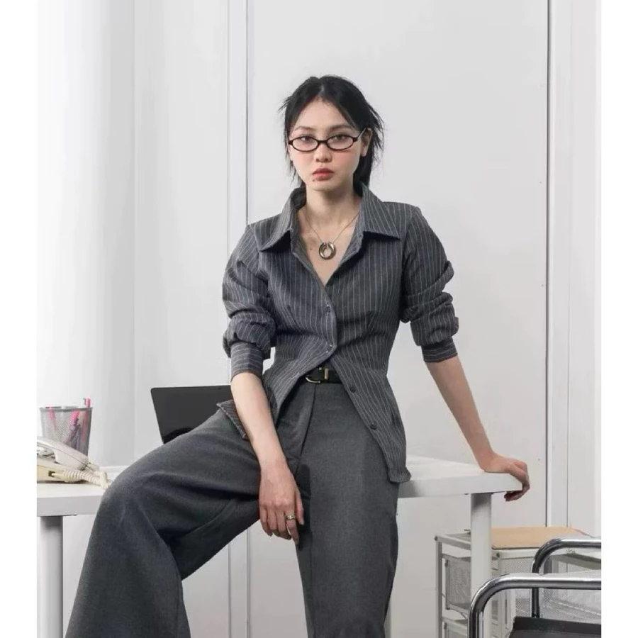 ESSI Kemeja Lengan Panjang Wanita Salur Kantor Korean Vintage Style