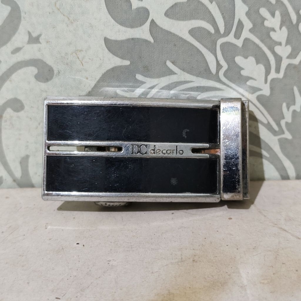 gesper ikat pinggang DeCarlo preloved