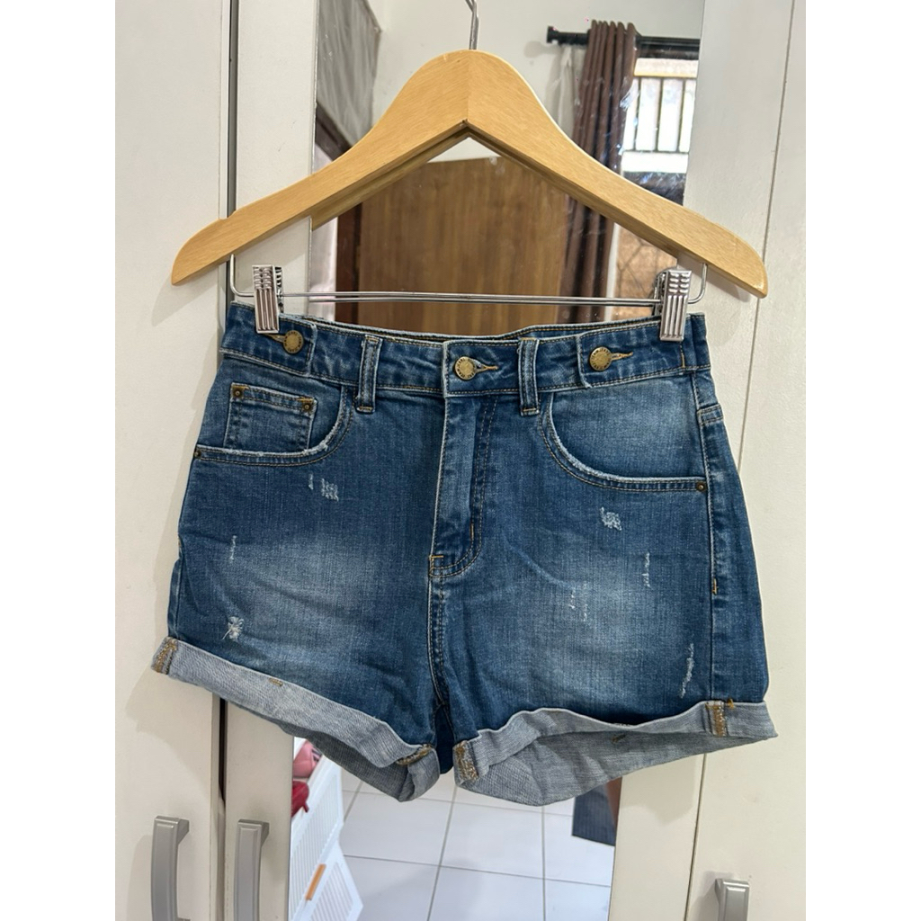 (Preloved) RIMINI Denim, Hotpants denim, Celana pendek denim, Celana jeans
