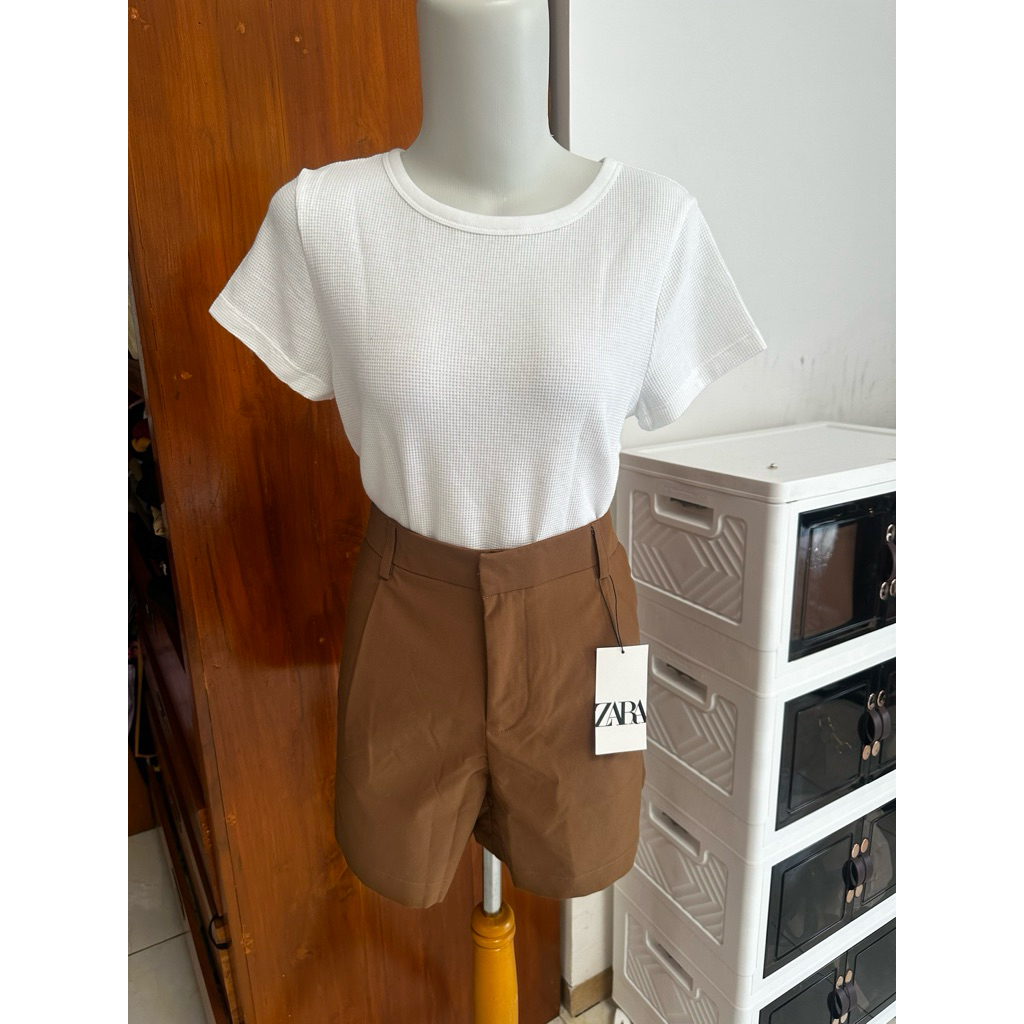 celana pendek zara