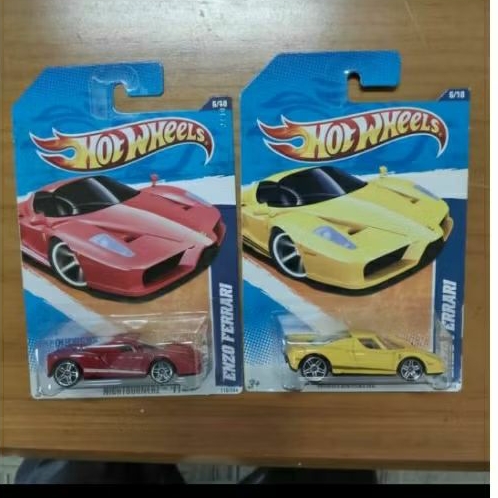 hot wheels set 2010 Ferrari Enzo nightburnerz merah kuning yellow red US card langka