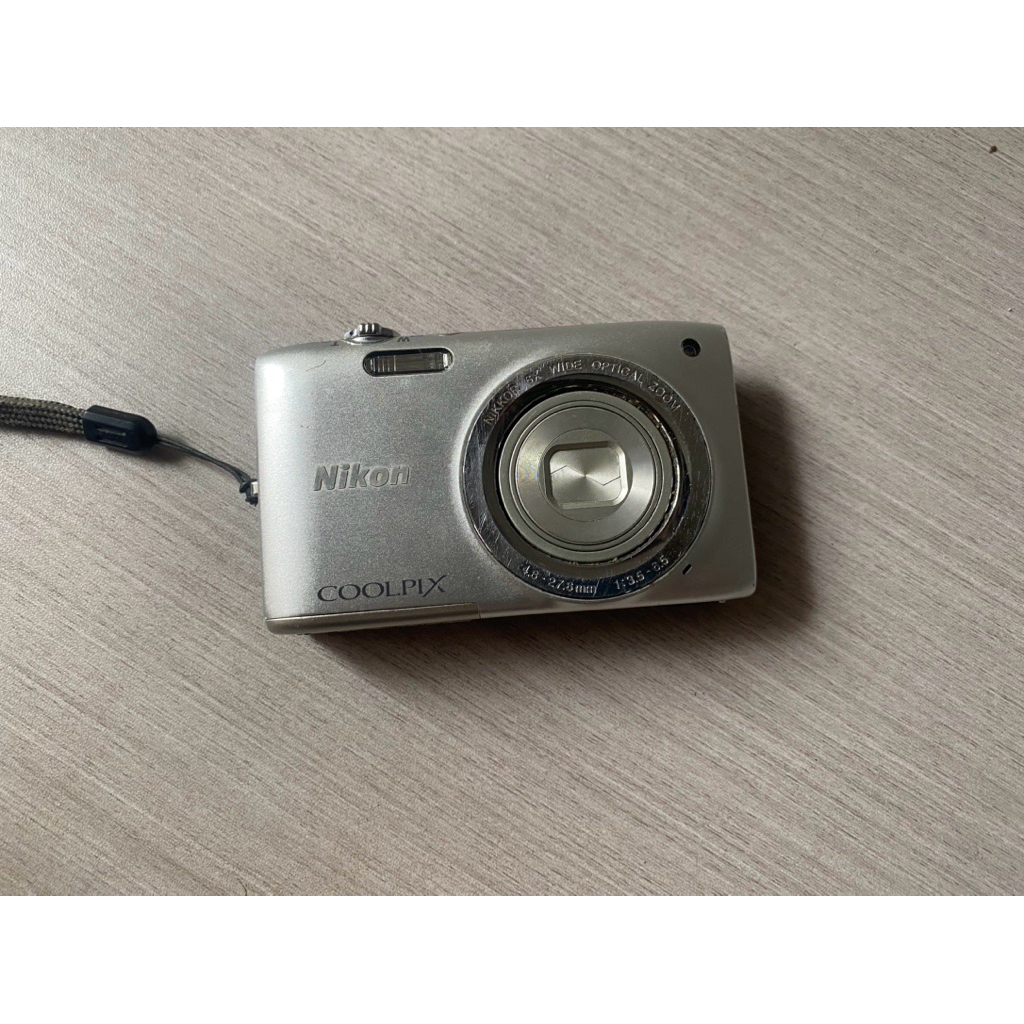Kamera Nikon Coolpix S2700